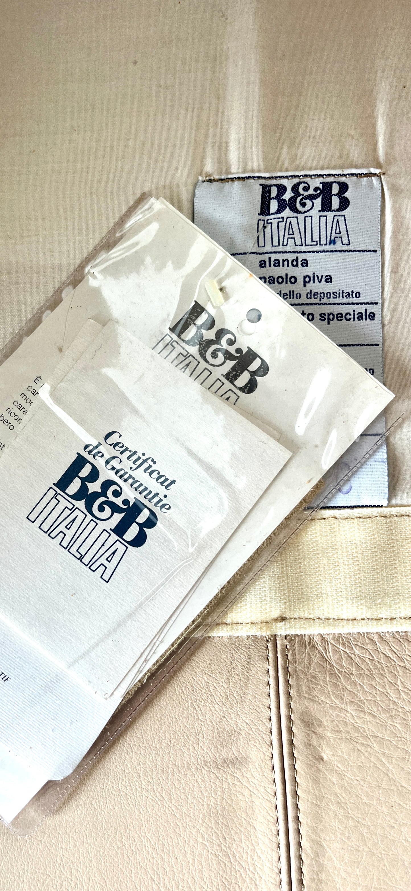 Canapé "Alanda", B&B Italia, designer Paolo Piva, 1980s