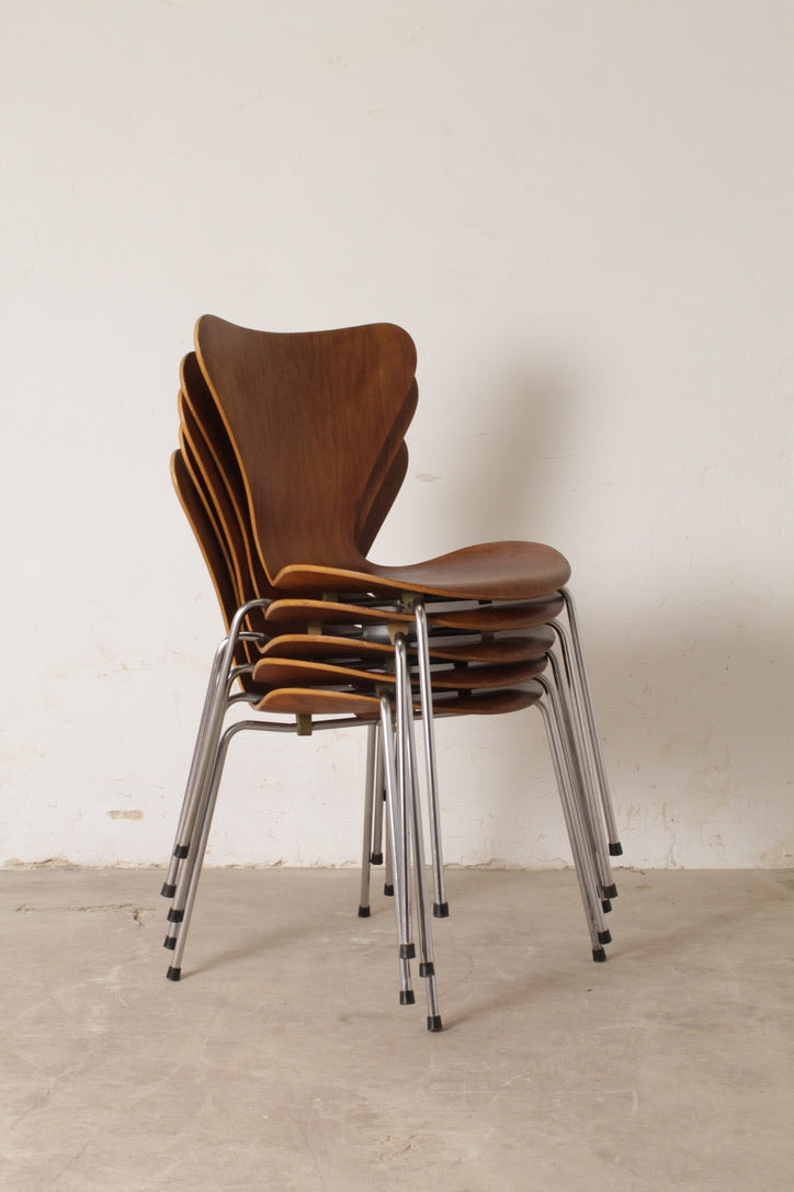 Lot de 5 chaises Série 7, Arne Jacobsen pour Fritz Hansen, 1960–70