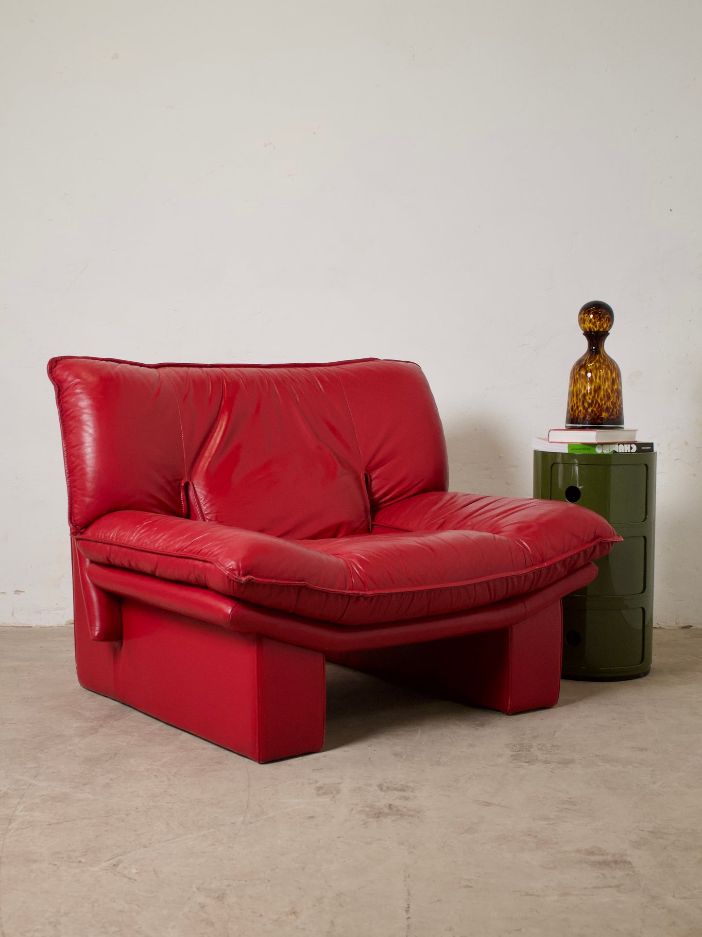 Fauteuil vintage cuir "Ambassador", Nicoletti Salotti, Italie, 1980