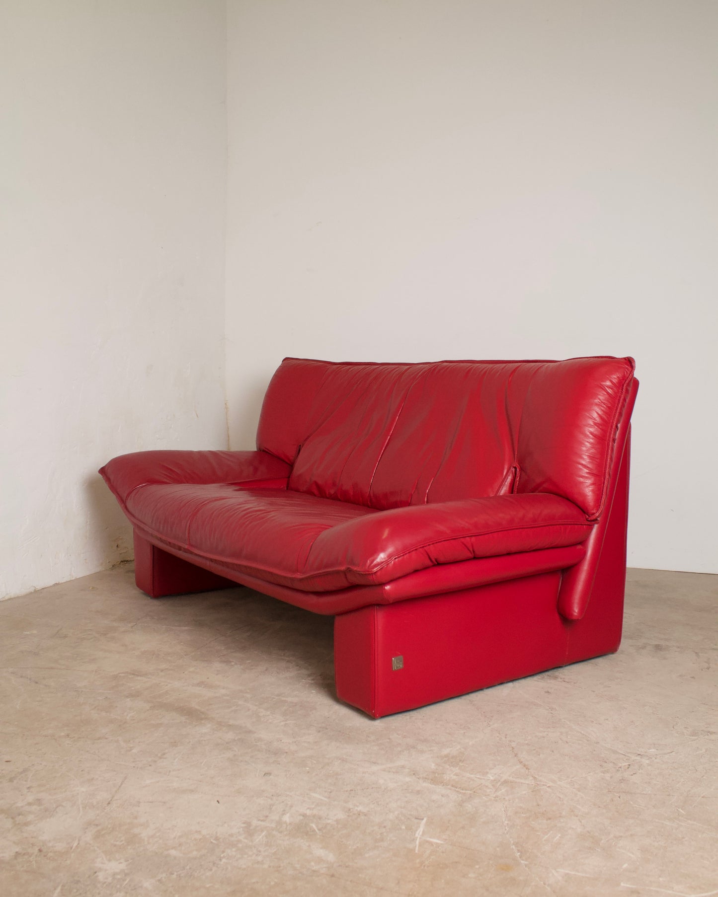Canapé vintage modèle Ambassador, Nicoletti Salotti, Italie, 1980