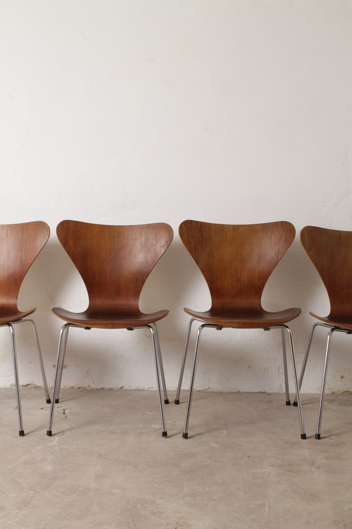Lot de 5 chaises Série 7, Arne Jacobsen pour Fritz Hansen, 1960–70