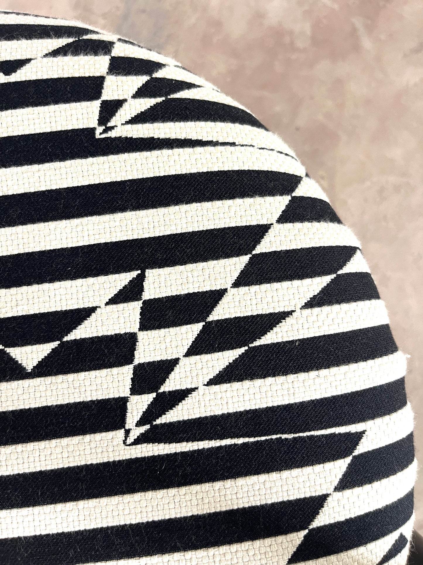 Lot de 5 Chaises postmodernes empilables, circa 1980