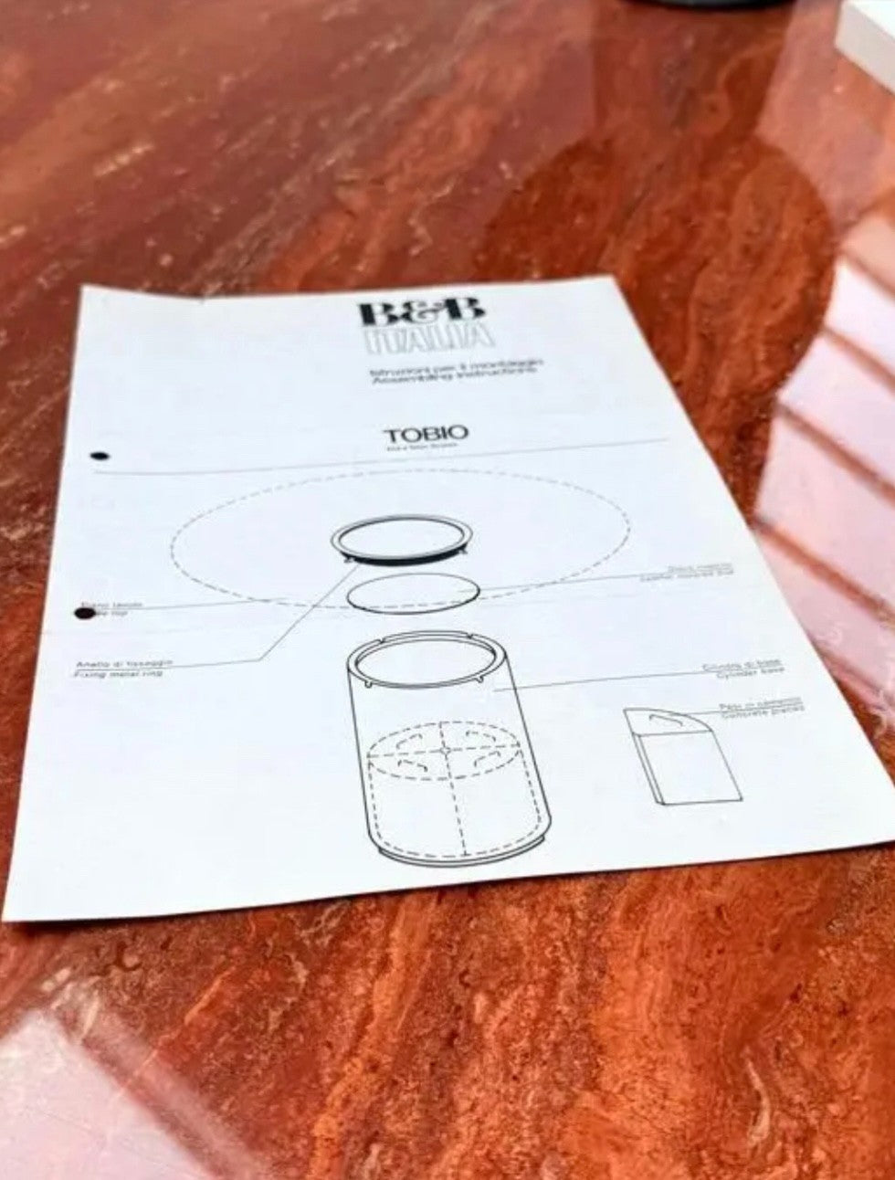 Table “Tobio” par Afra & Tobia Scarpa pour B&B Italia, 1974.